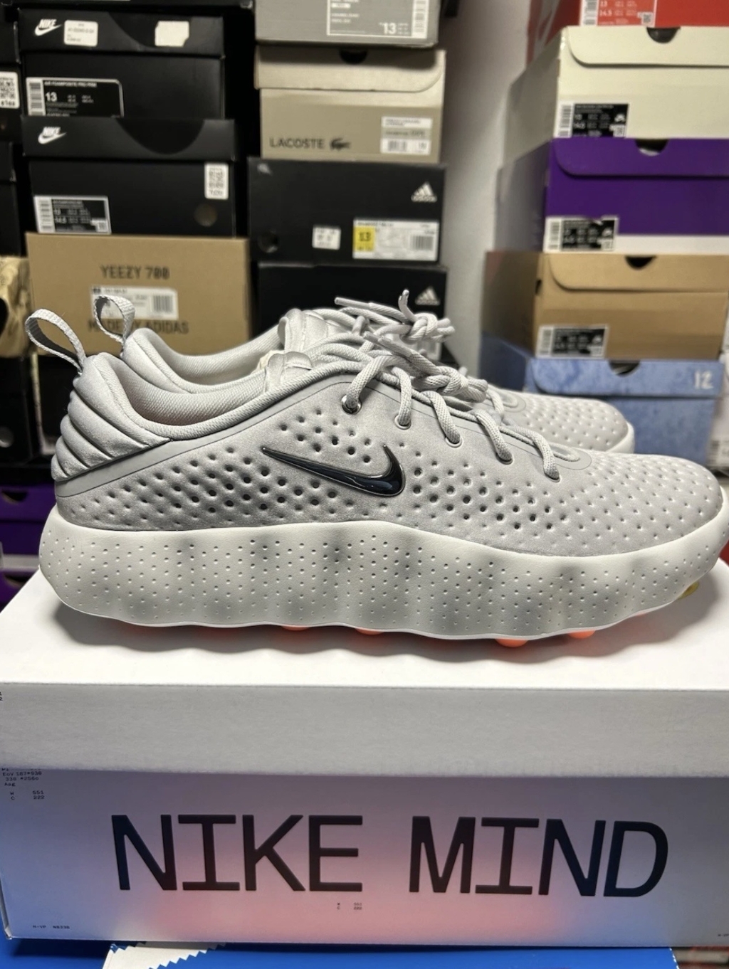***Fit Snug*** Men's Size 10 Nike Mind 002 Black Light Smoke Grey Sneakers